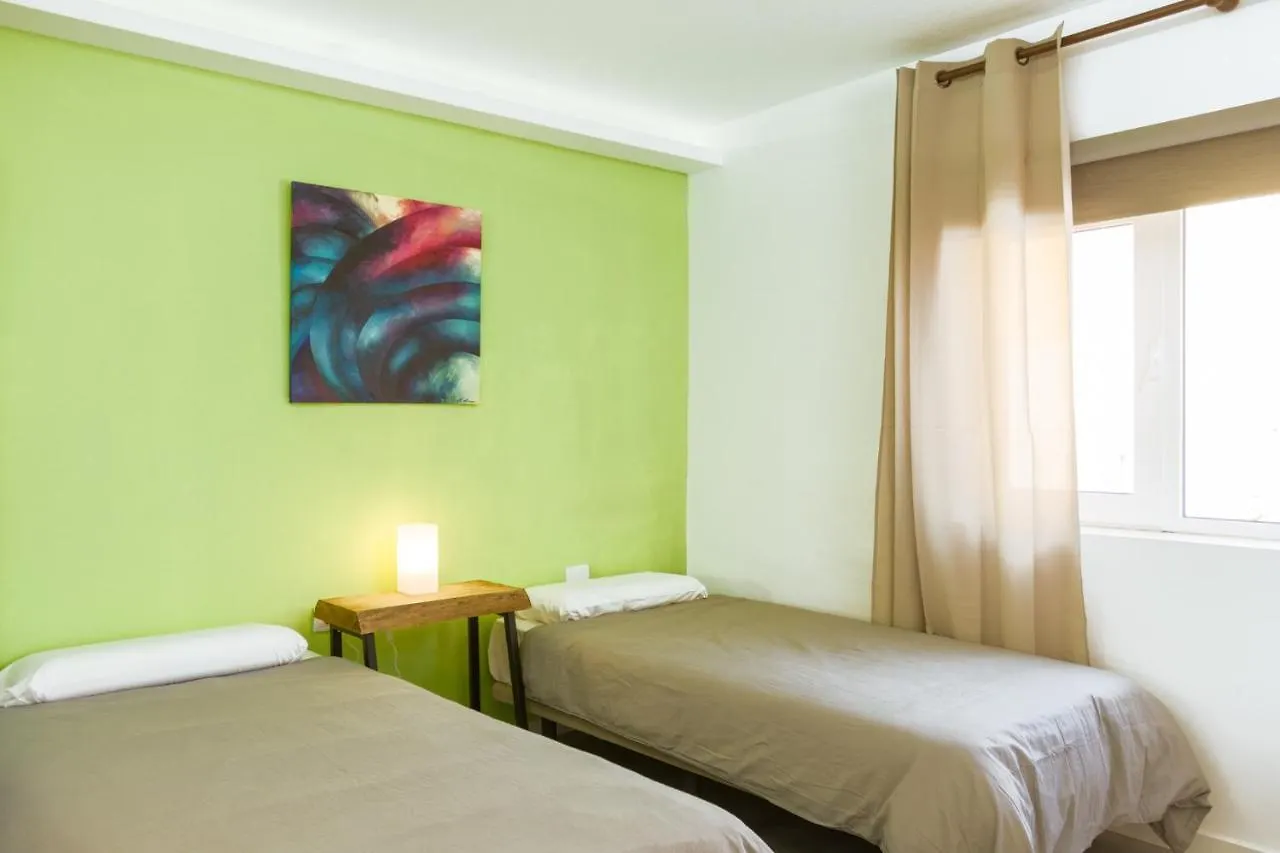 The Tree House Tenerife El Medano  Hostel El Medano (Tenerife)